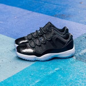 Men's Air Jordan 11 Retro Low 'Space Jam'